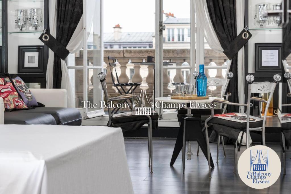 Appartamento The Balcony Avenue Champs-Elysées Parigi Esterno foto
