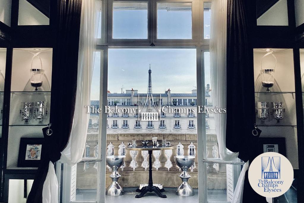 Appartamento The Balcony Avenue Champs-Elysées Parigi Esterno foto